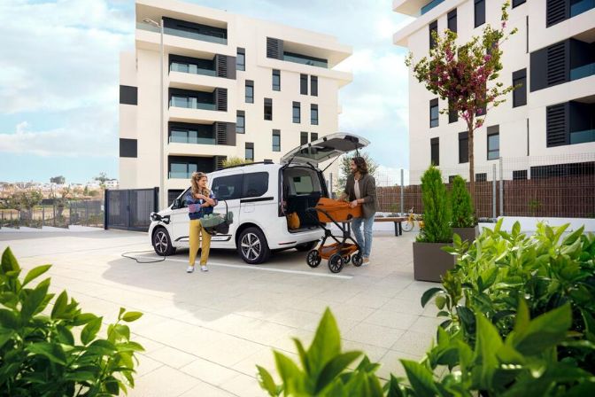Caddy%20eHybrid%20